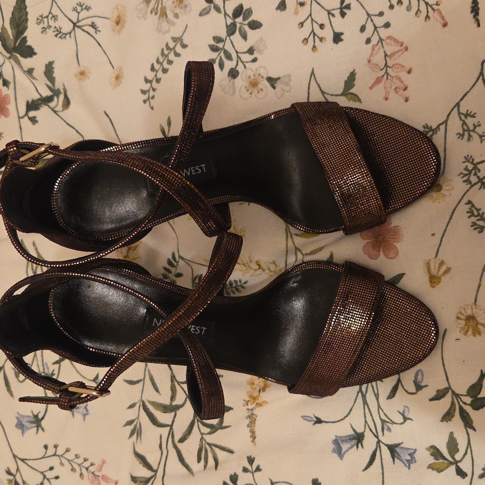 Nine West Women's Bronze Strappy Heels - Picture 6 of 8